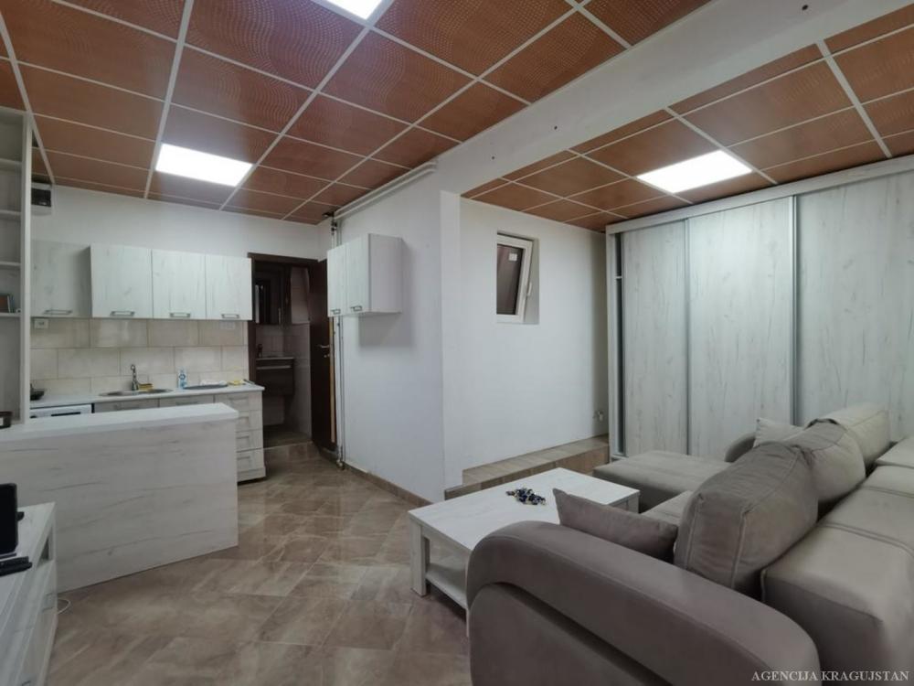 Glavna slika -Prodaja stana, 24m2, Aerodrom Kragujevac