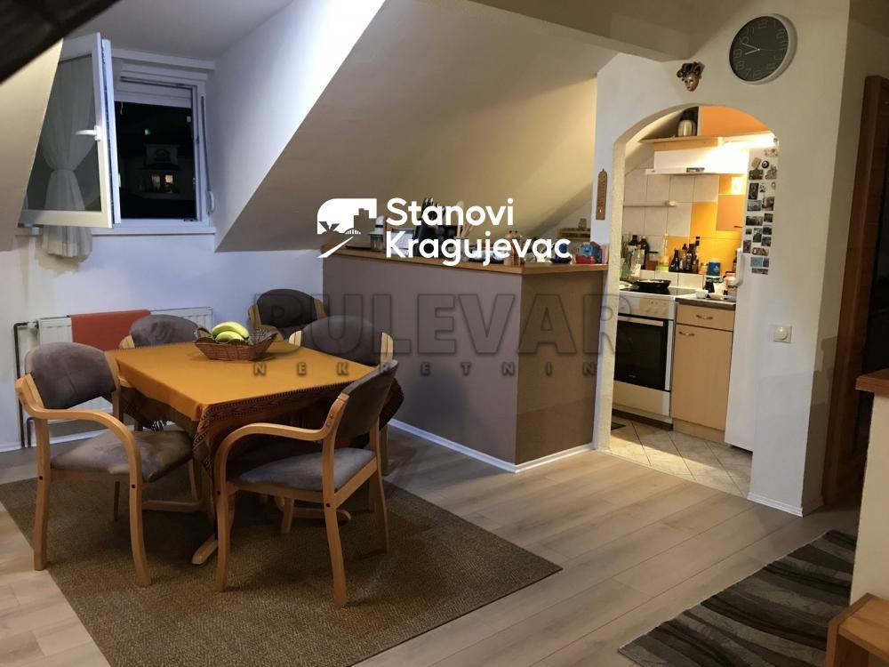 Slika 2 - Četvorosoban, 160m2, Karađorđeva Kragujevac, sa parkingom