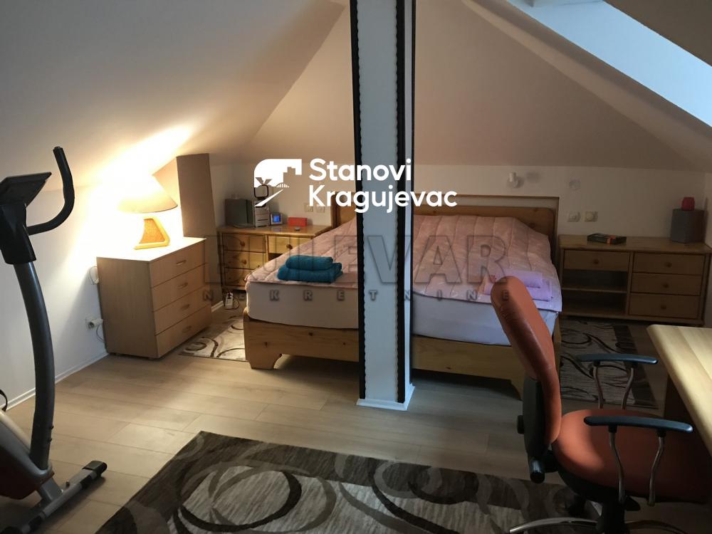 Slika 9 - Četvorosoban, 160m2, Karađorđeva Kragujevac, sa parkingom