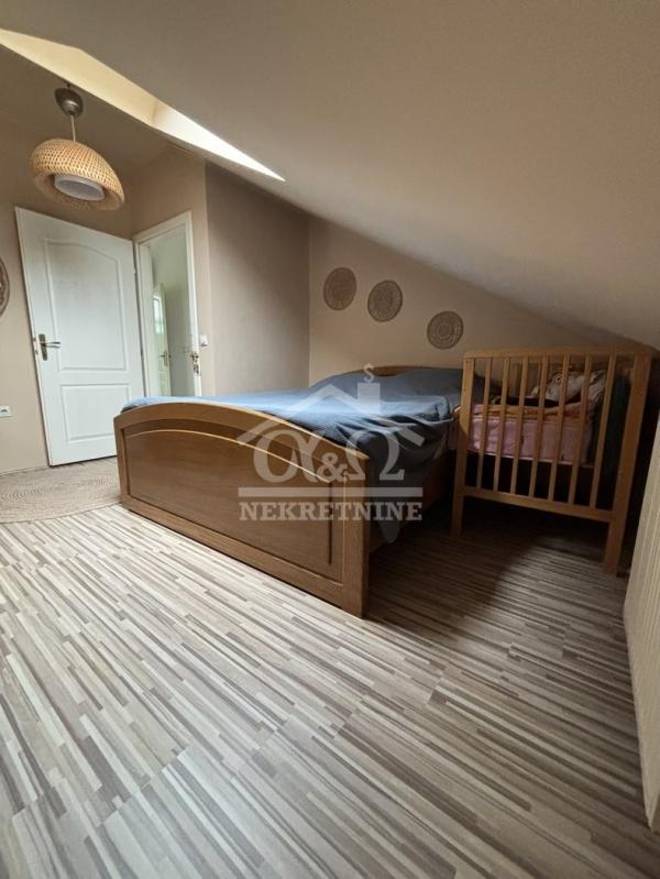 Slika 10 - Četvoroiposoban, 32m2, Erdoglija Kragujevac, sa terasom