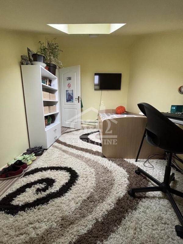 Slika 8 - Četvoroiposoban, 32m2, Erdoglija Kragujevac, sa terasom