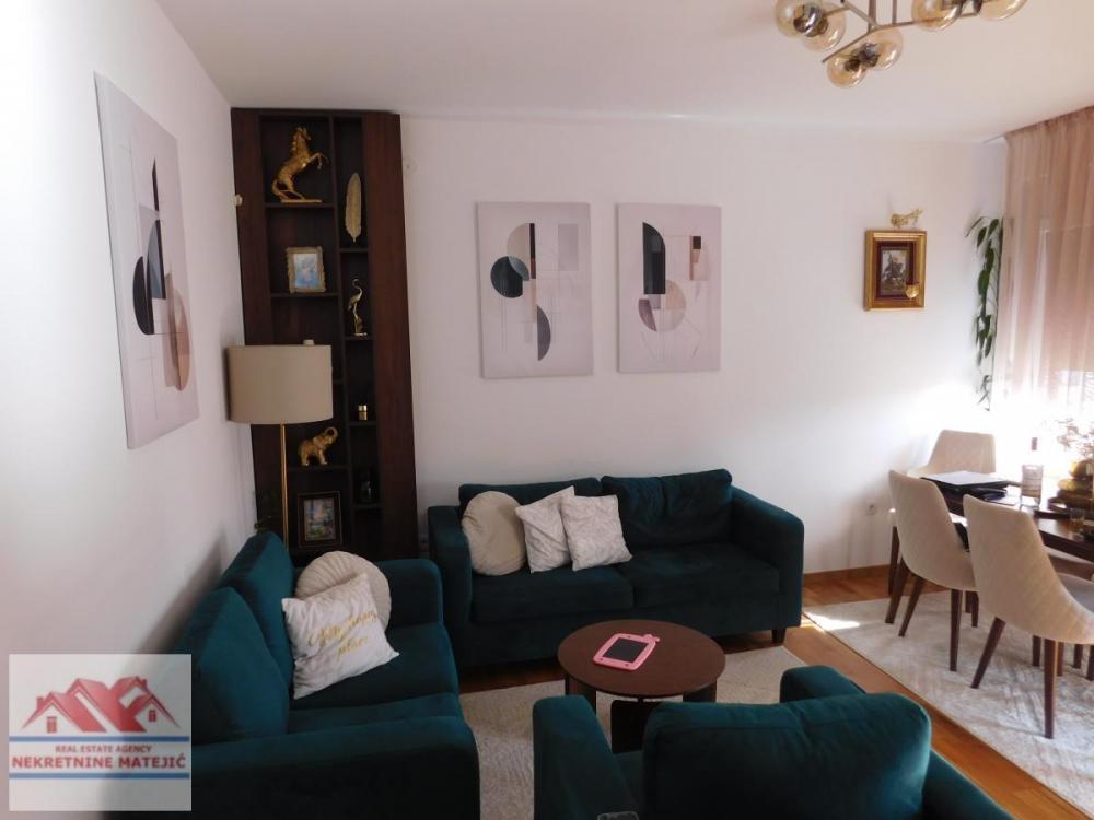 Glavna slika -NOVOGRADNJA CENTAR EXTRA ZONA, 1. SPRAT,ČETVOROSOBAN STAN, 100M2+PARKING–175.000 E