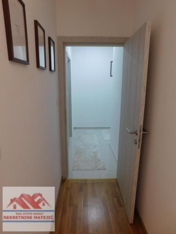 Slika 6 - NOVOGRADNJA CENTAR EXTRA ZONA, 1. SPRAT,ČETVOROSOBAN STAN, 100M2+PARKING–175.000 E