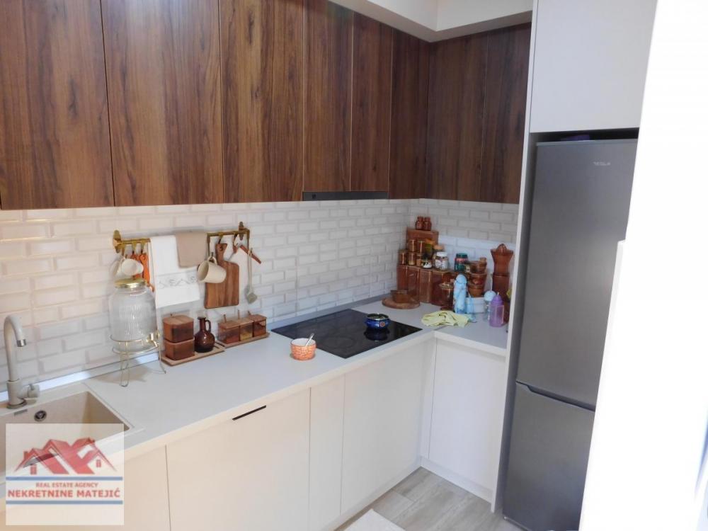 Slika 4 - NOVOGRADNJA CENTAR EXTRA ZONA, 1. SPRAT,ČETVOROSOBAN STAN, 100M2+PARKING–175.000 E