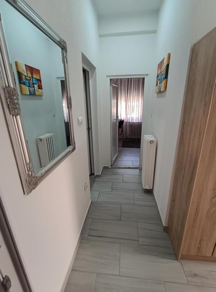 Slika 7 - Stan kod škole 21.oktobar