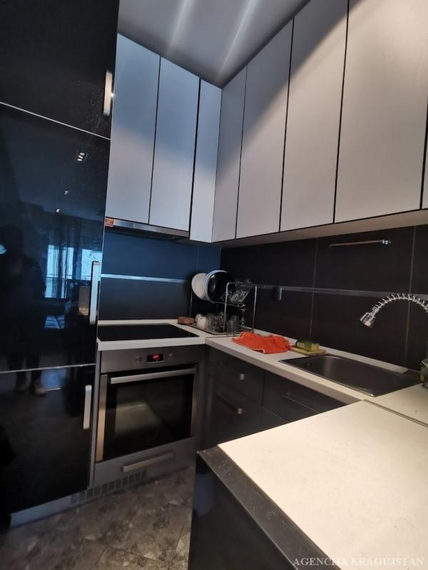 Glavna slika -Jednoiposoban, 49m2, sa terasom, ima lift