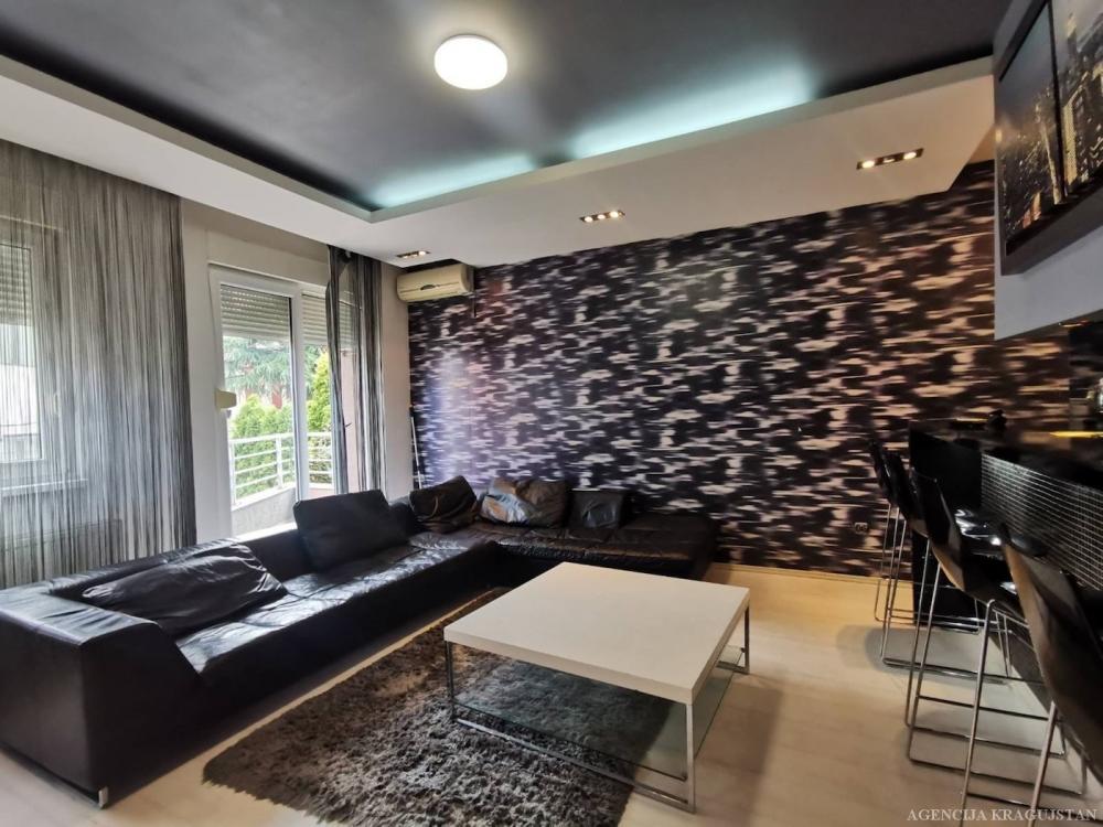 Slika 3 - Jednoiposoban, 49m2, sa terasom, ima lift