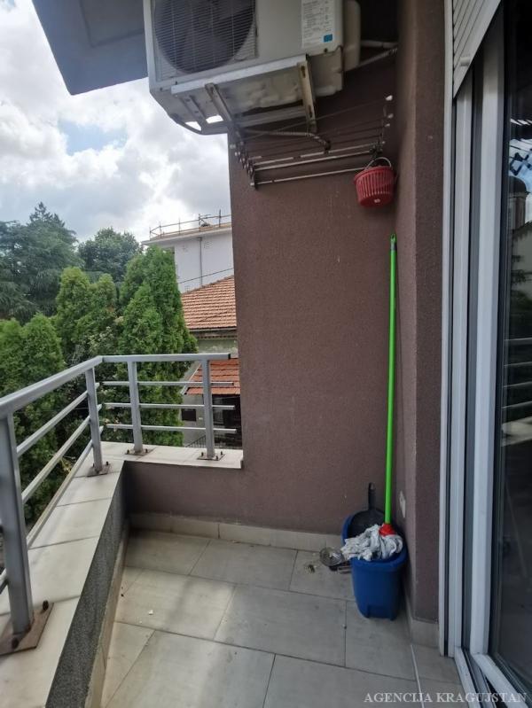 Slika 8 - Jednoiposoban, 49m2, sa terasom, ima lift