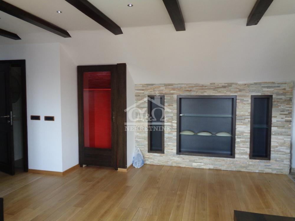 Slika 2 - Trosoban, 72m2, sa terasom