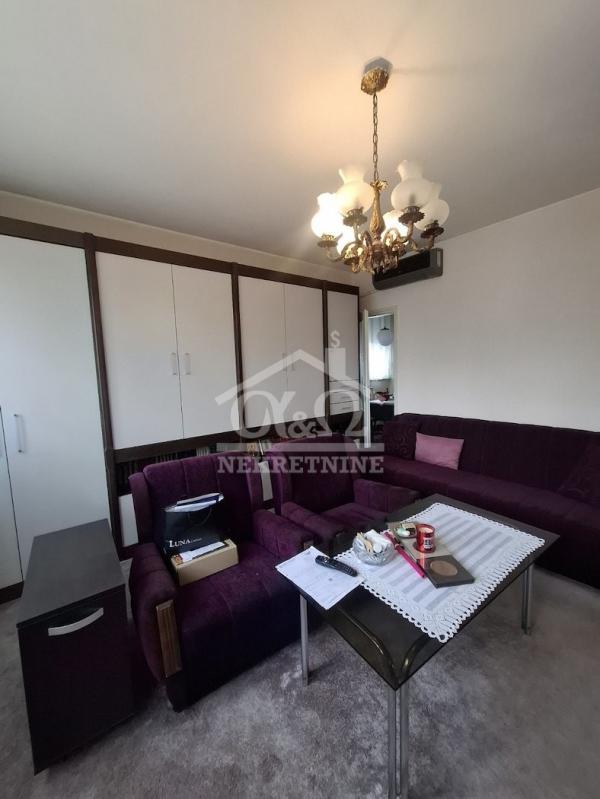 Slika 1 - Dvosoban, 55m2, Erdoglija Kragujevac, sa terasom