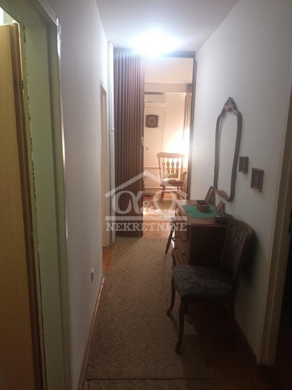 Slika 11 - Dvosoban, 51m2, ima lift