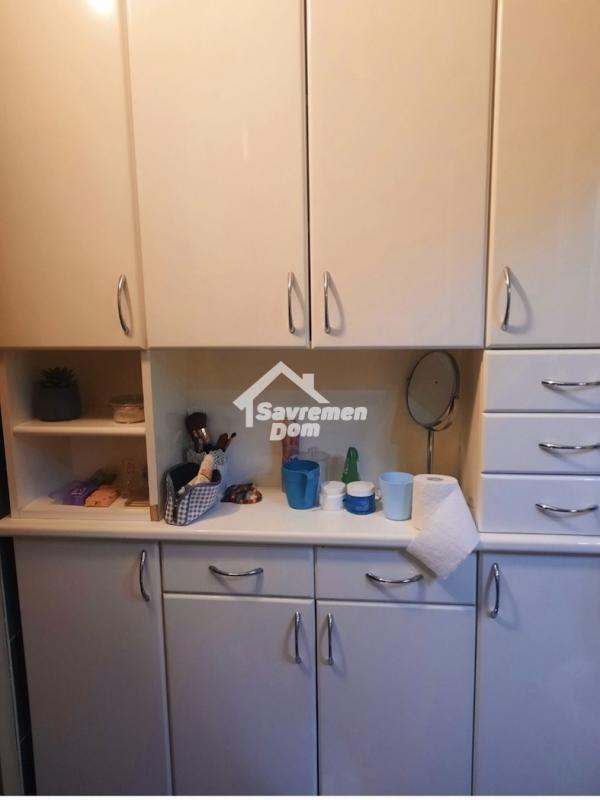 Slika 10 - Trosoban, 77m2, ima lift