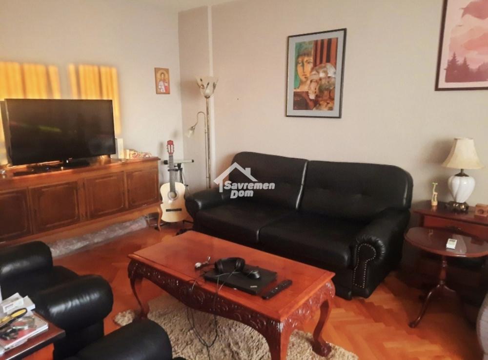 Slika 1 - Trosoban, 77m2, ima lift