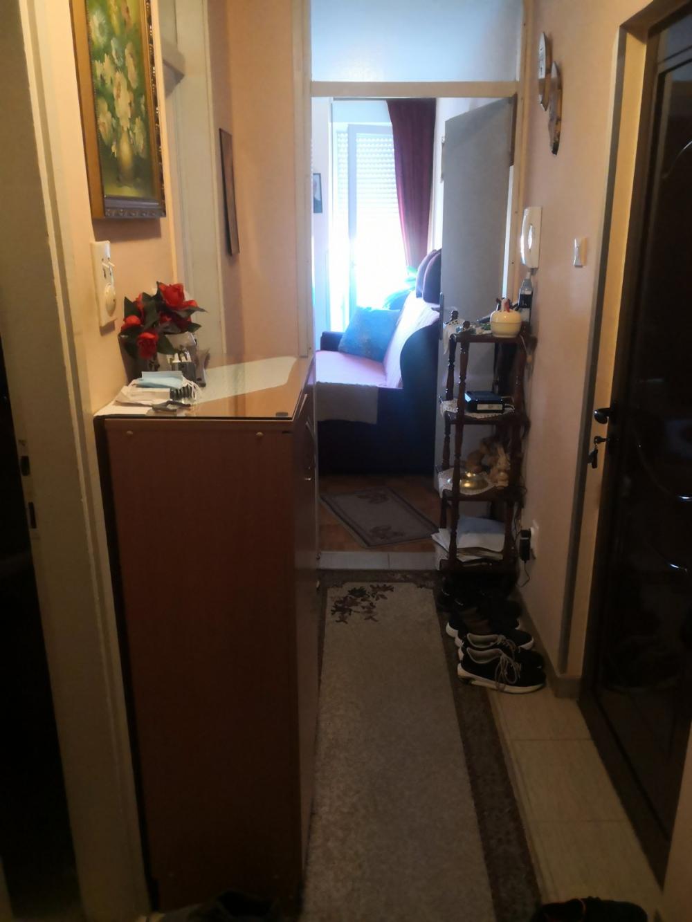 Slika 2 - Dvosoban, 47m2, Veliki park Kragujevac, sa terasom, ima lift