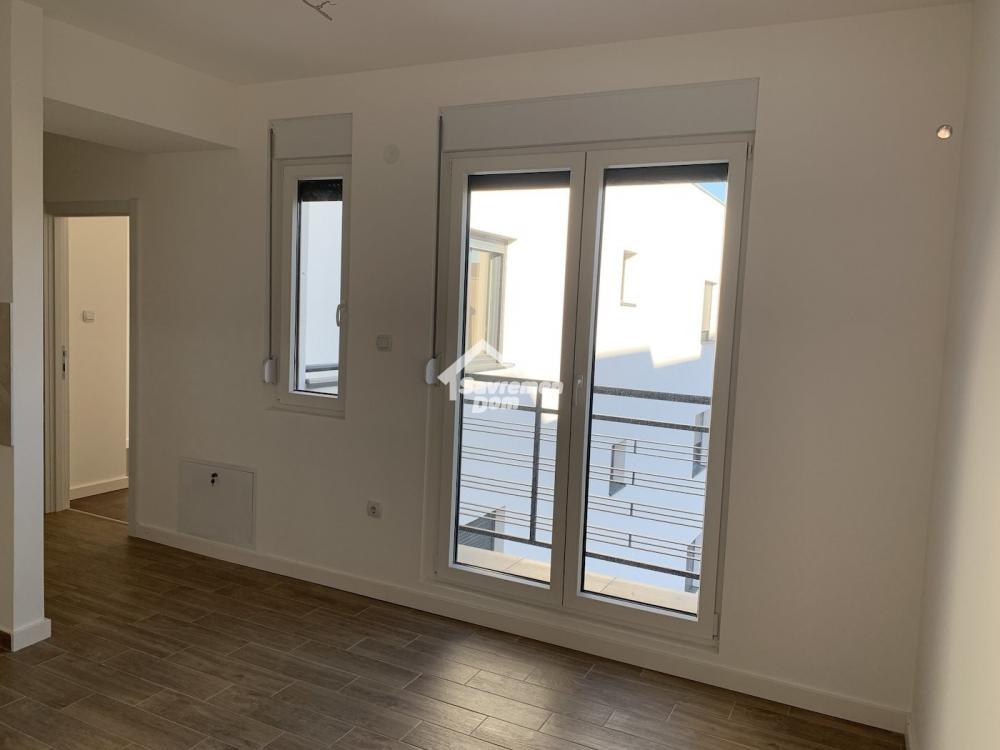 Slika 3 - Dvosoban, 40m2, sa terasom, ima lift