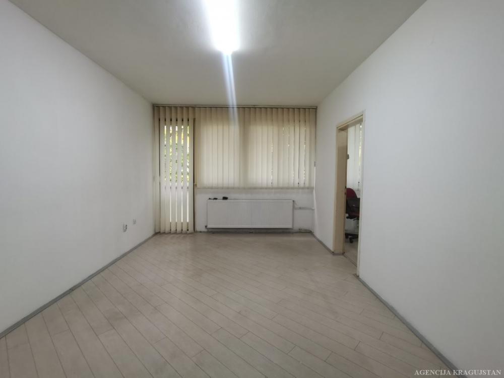 Slika 2 - Dvosoban, 58m2, ima lift