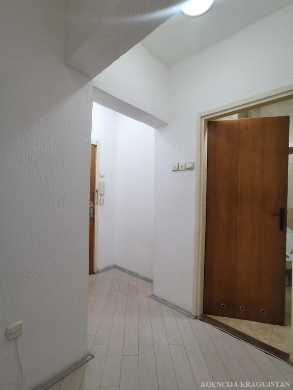 Slika 6 - Dvosoban, 58m2, ima lift