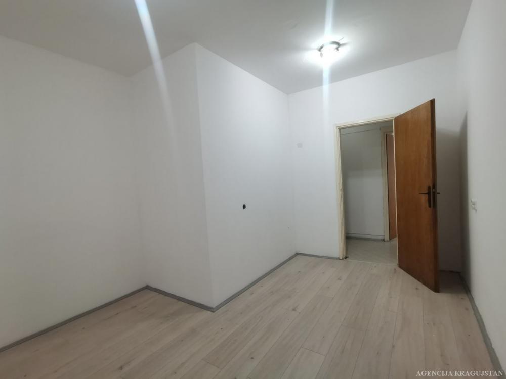 Slika 4 - Dvosoban, 58m2, ima lift