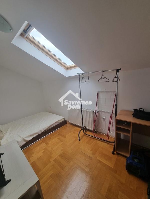 Slika 11 - Četvorosoban, 97m2, Erdoglija Kragujevac, sa terasom