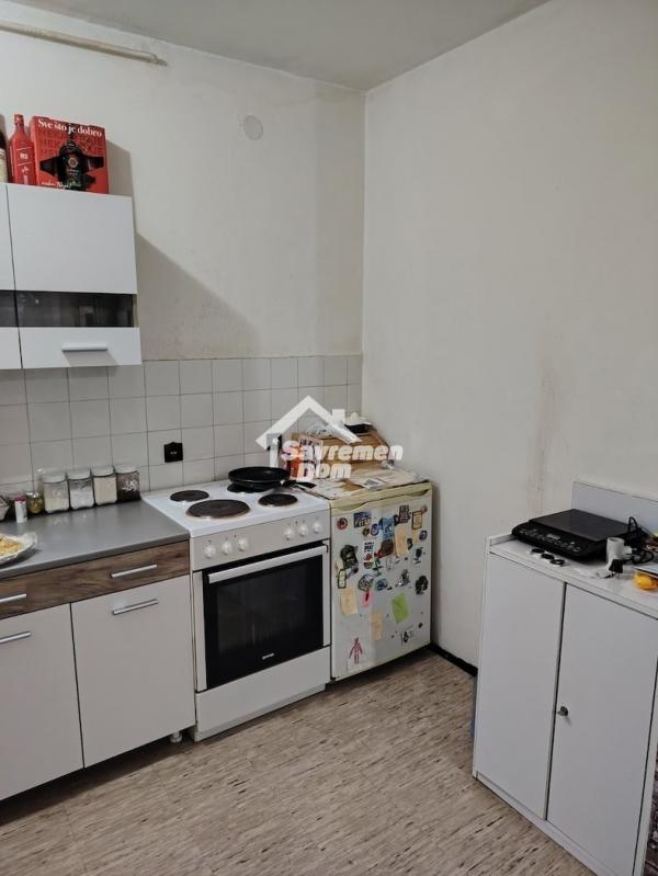 Slika 5 - Trosoban, 56m2, Aerodrom Kragujevac, sa terasom