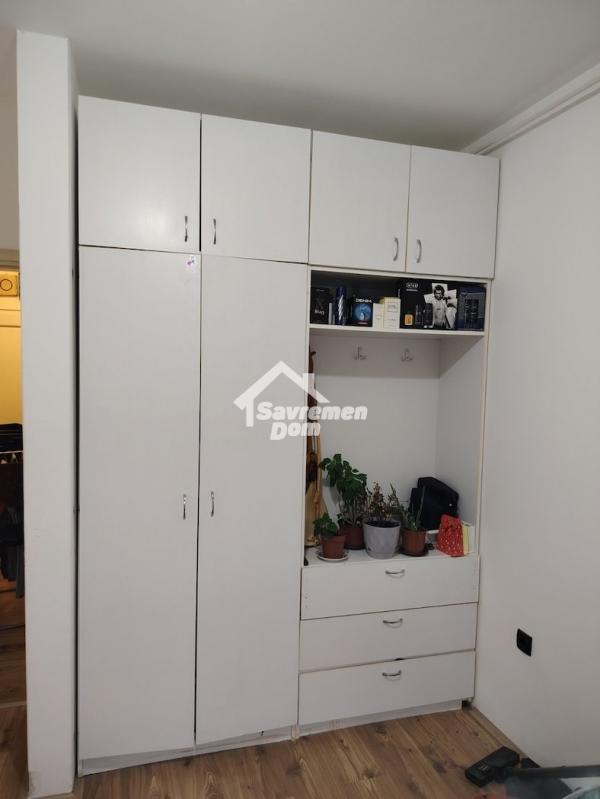 Slika 3 - Trosoban, 56m2, Aerodrom Kragujevac, sa terasom