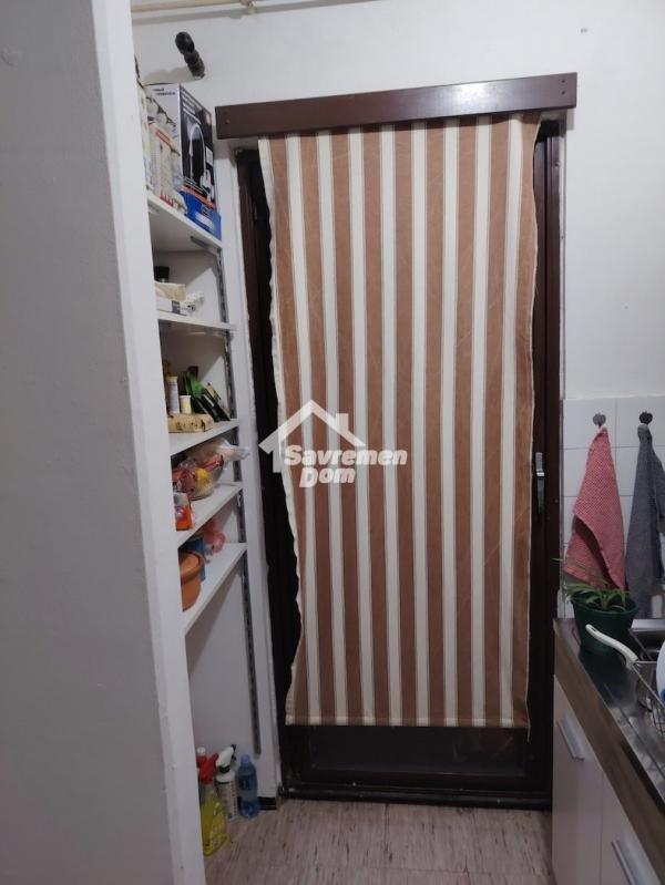 Slika 6 - Trosoban, 56m2, Aerodrom Kragujevac, sa terasom