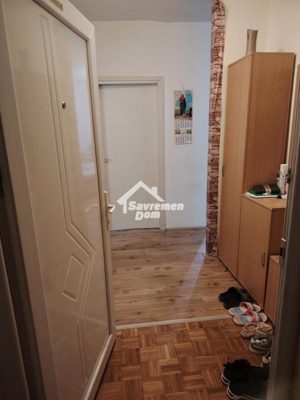 Slika 9 - Trosoban, 56m2, Aerodrom Kragujevac, sa terasom