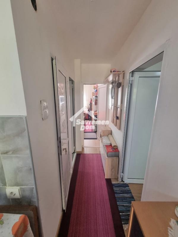 Slika 7 - Dvosoban, 47m2, Bagremar Kragujevac, sa terasom