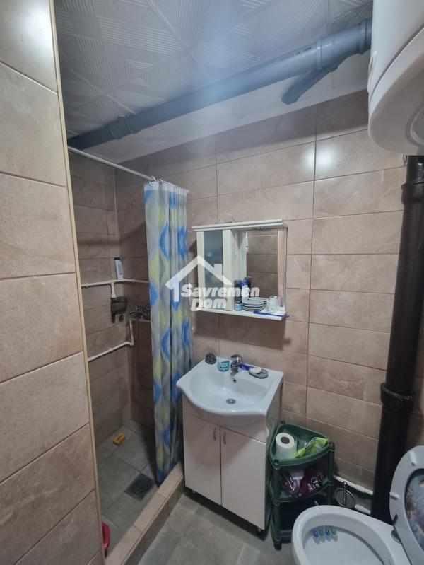 Slika 9 - Dvosoban, 47m2, Bagremar Kragujevac, sa terasom