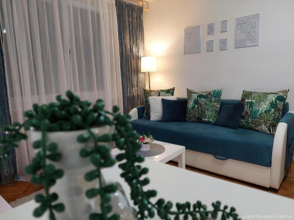 Slika 1 - Dvoiposoban, 52m2, Bubanj Kragujevac