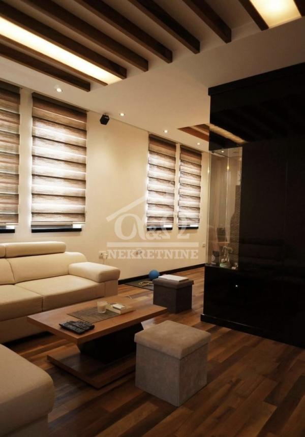 Slika 2 - Dvosoban, 73m2, Kragujevac centar Kragujevac, sa terasom, ima lift