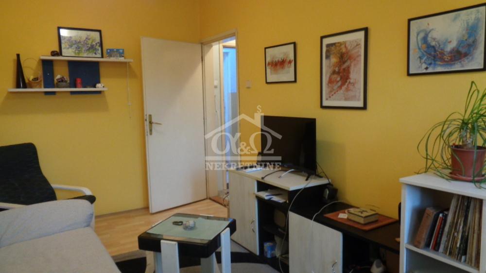 Slika 1 - Prodaja stana, 27m2, Bubanj Kragujevac, sa terasom