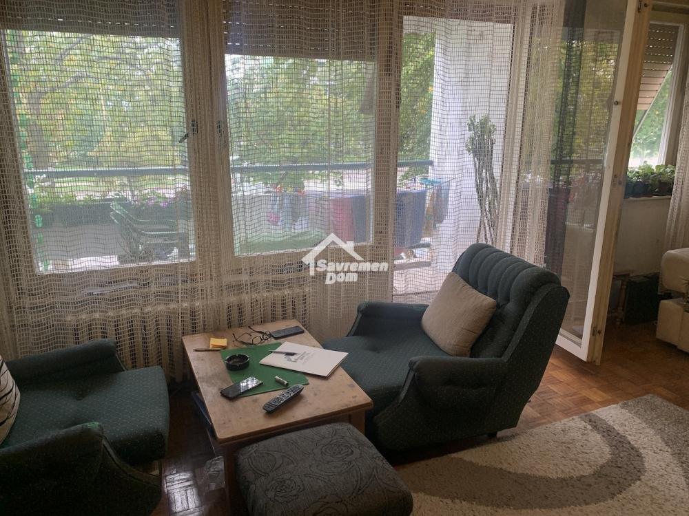 Slika 1 - Trosoban, 62m2, Aerodrom Kragujevac, sa terasom