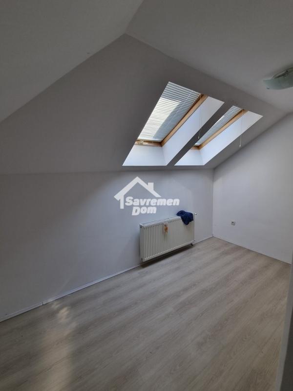 Slika 8 - Četvorosoban, 92m2, sa terasom, ima lift