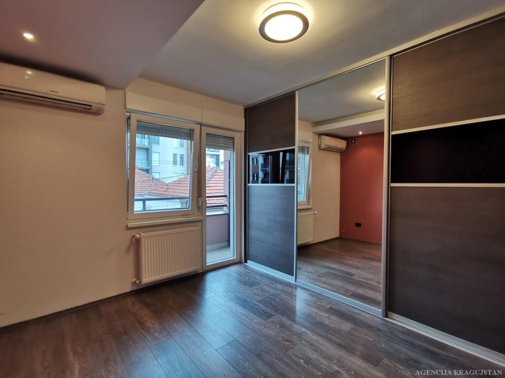 Slika 8 - Dvoiposoban, 76m2, sa terasom