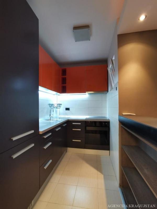 Slika 4 - Dvoiposoban, 76m2, sa terasom