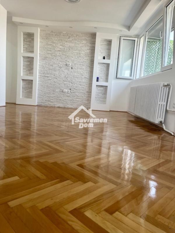 Slika 1 - Jednosoban, 30m2, sa terasom, ima lift