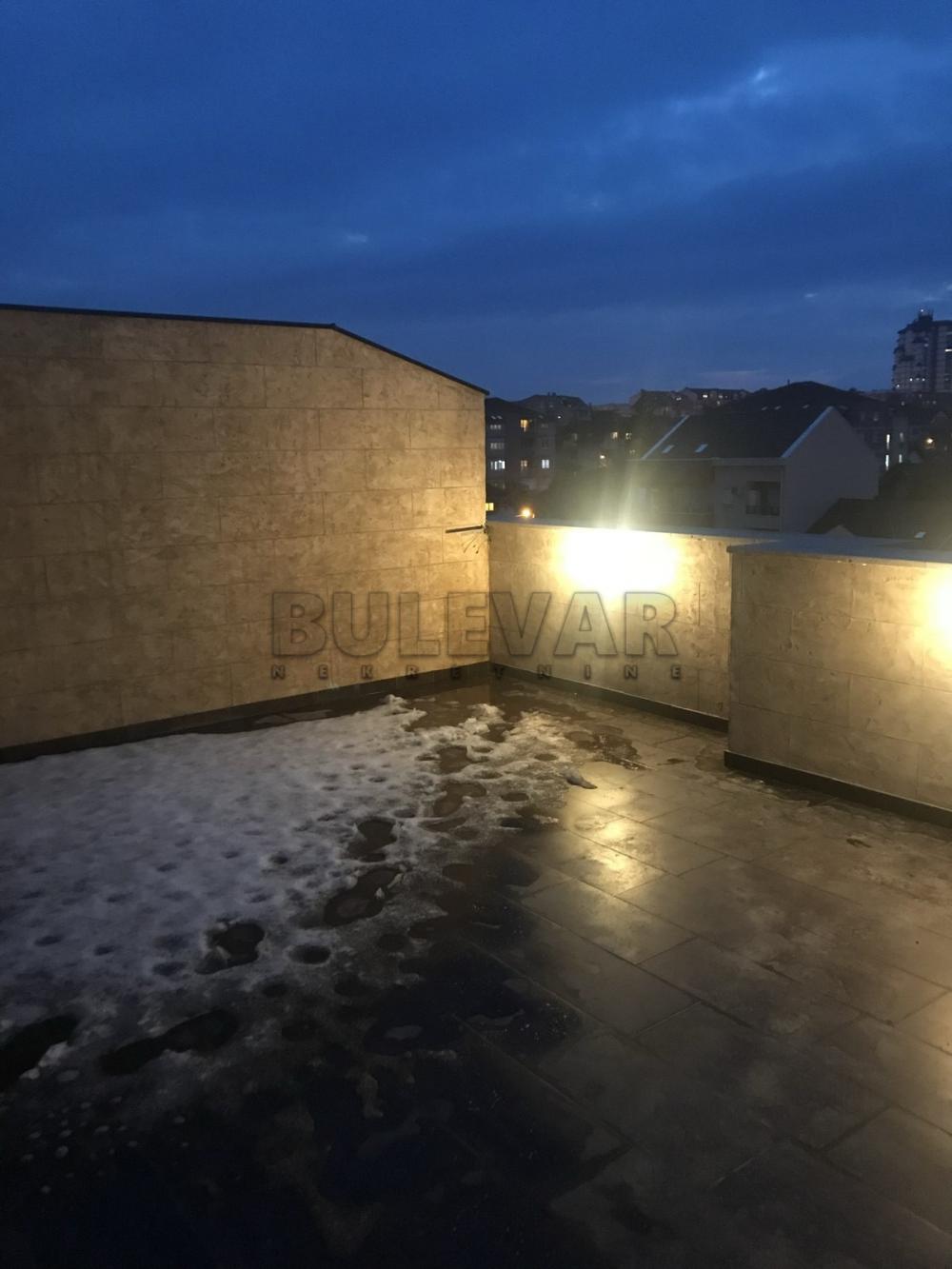 Slika 7 - Dvoiposoban, 75m2, Dragoljuba Milovanovića Bene Kragujevac, sa terasom, ima lift