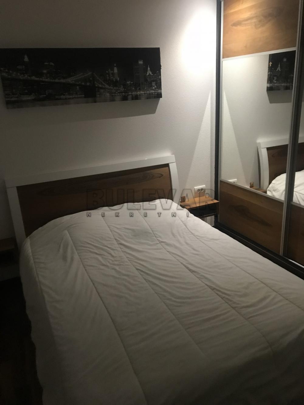 Slika 11 - Dvoiposoban, 75m2, Dragoljuba Milovanovića Bene Kragujevac, sa terasom, ima lift