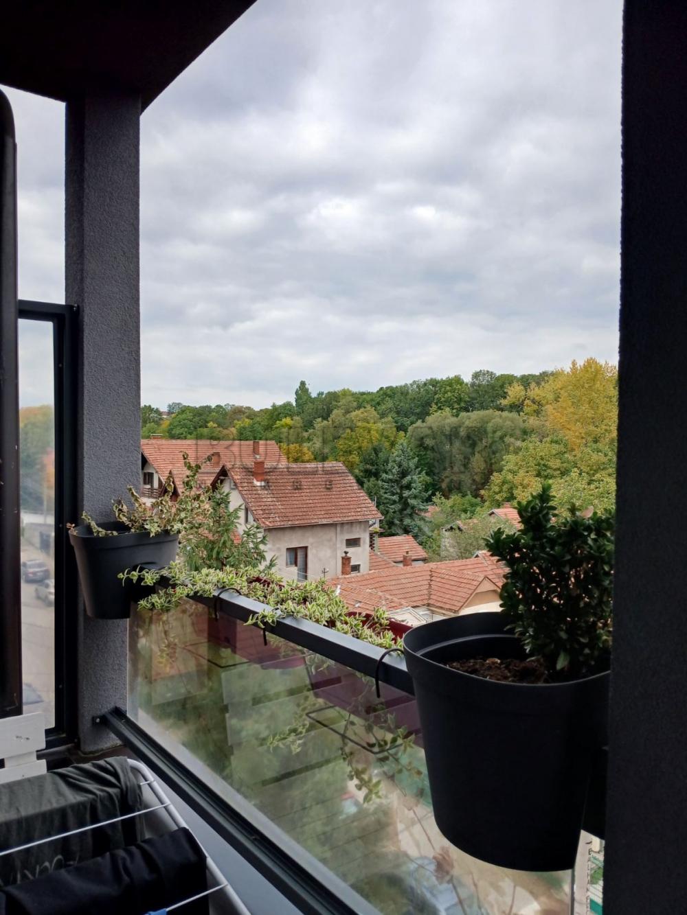 Slika 9 - Trosoban, 64m2, Dragoljuba Milovanovića Bene Kragujevac, sa terasom