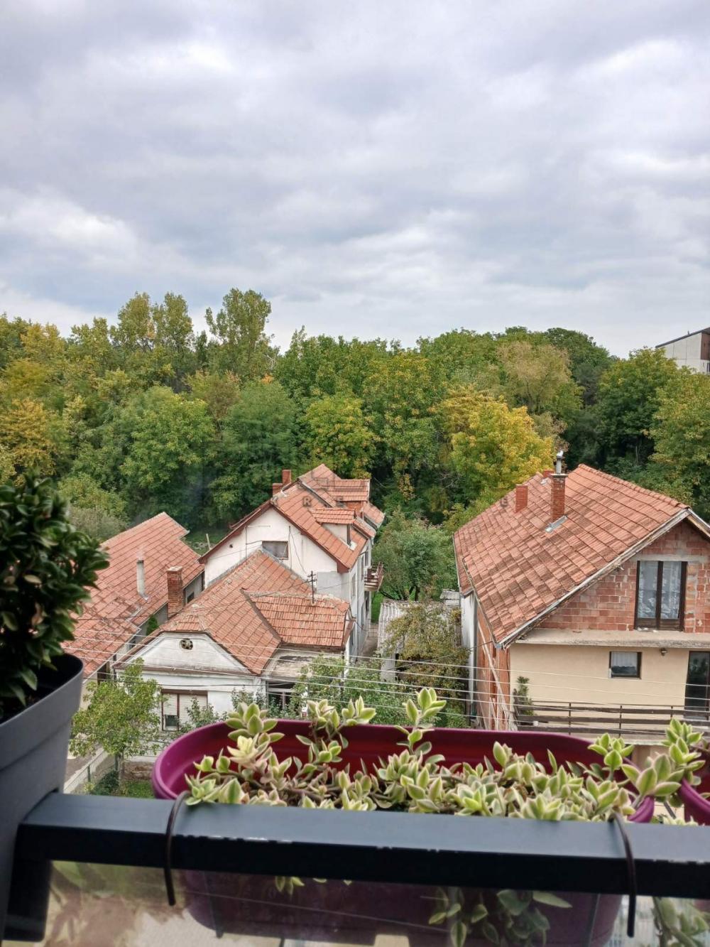 Slika 8 - Trosoban, 64m2, Dragoljuba Milovanovića Bene Kragujevac, sa terasom