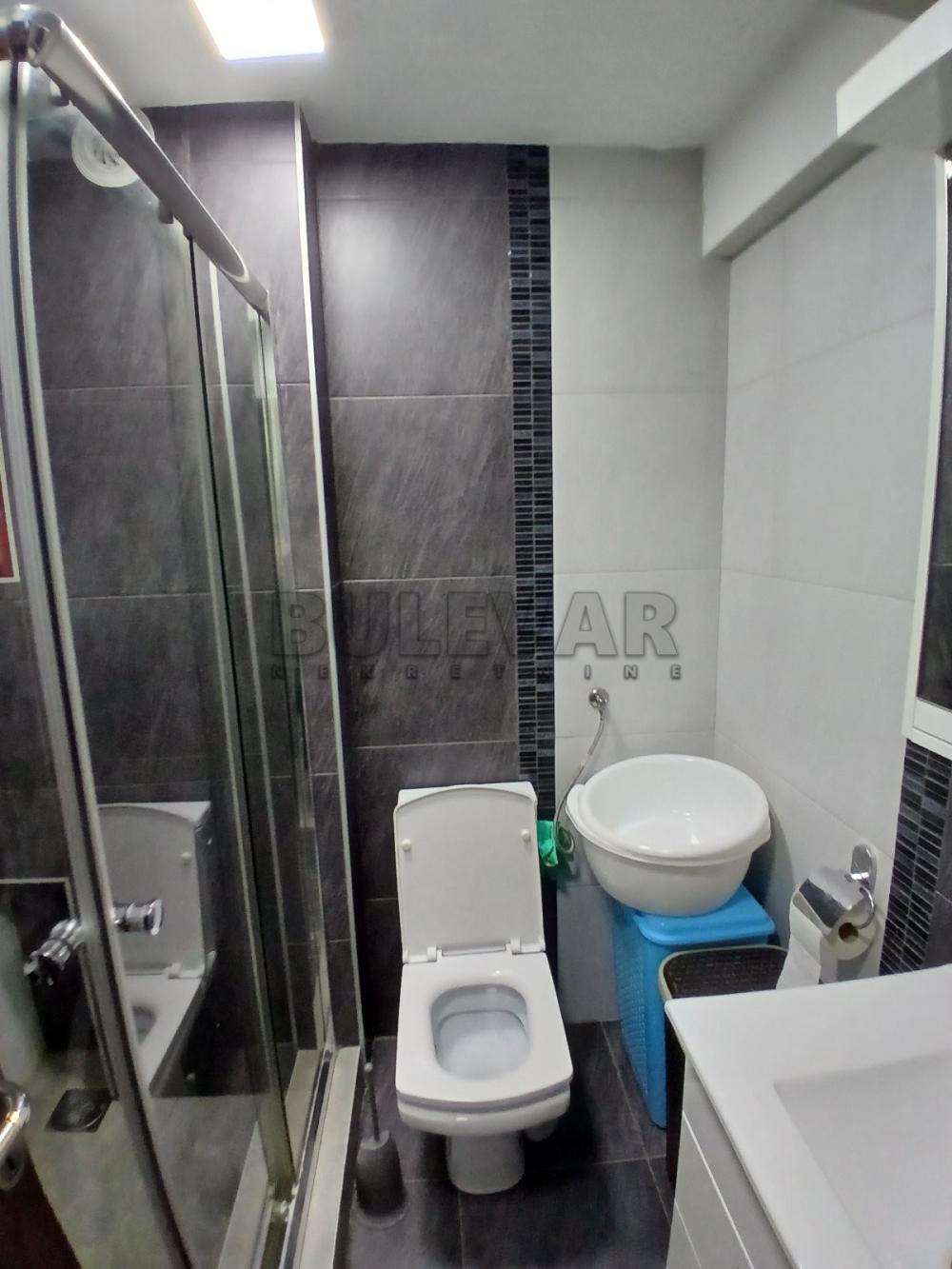 Slika 4 - Trosoban, 64m2, Dragoljuba Milovanovića Bene Kragujevac, sa terasom