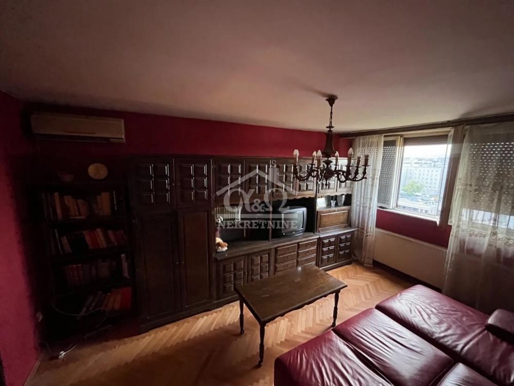 Slika 1 - Trosoban, 61m2, sa terasom, ima lift