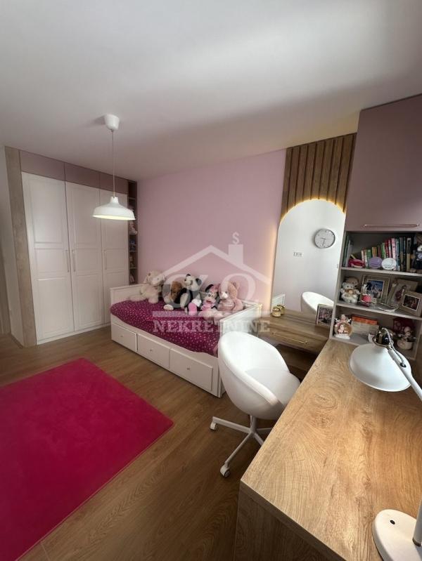 Slika 8 - Troiposoban, 75m2, Erdoglija Kragujevac, sa terasom, ima lift