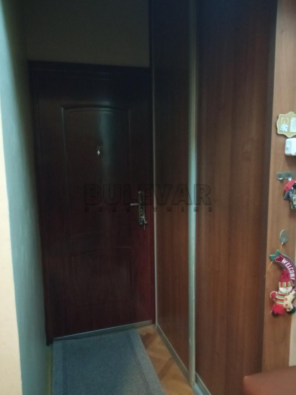 Slika 2 - Dvoiposoban, 77m2, Lepenički bulevar Kragujevac, sa parkingom