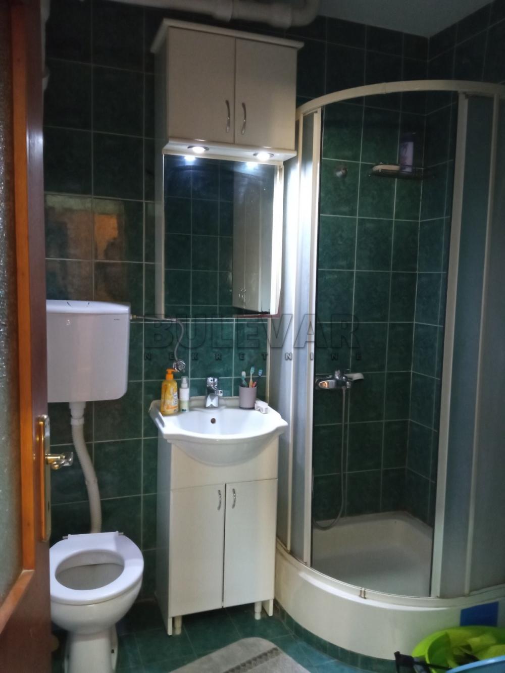 Slika 7 - Dvoiposoban, 77m2, Lepenički bulevar Kragujevac, sa parkingom