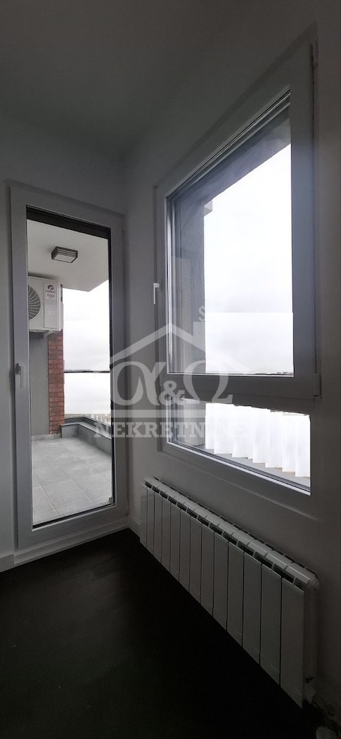 Slika 8 - Troiposoban, 87m2, Bubanj Kragujevac, sa terasom, ima lift