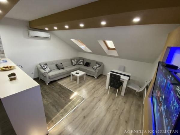 Glavna slika -Dvoiposoban, 68m2, Sušica Kragujevac, ima lift