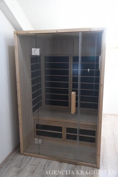 Slika 6 - Dvoiposoban, 68m2, Sušica Kragujevac, ima lift