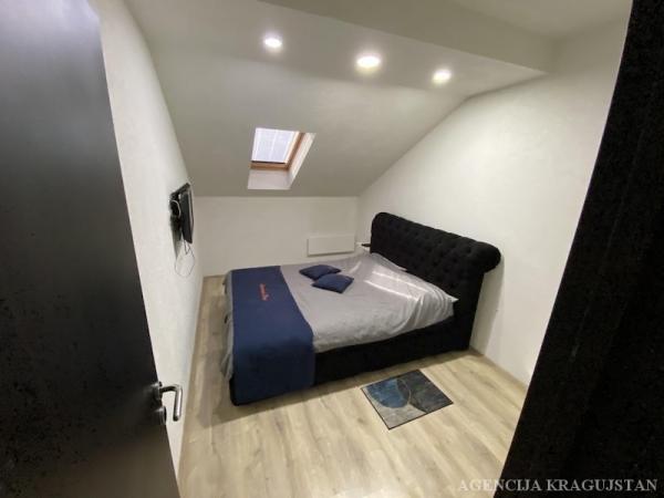 Slika 3 - Dvoiposoban, 68m2, Sušica Kragujevac, ima lift